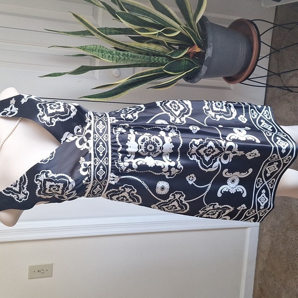 WHBM 100% Silk Sleeveless Dress | Black & White Scroll Print | Classic - Picture 1 of 7